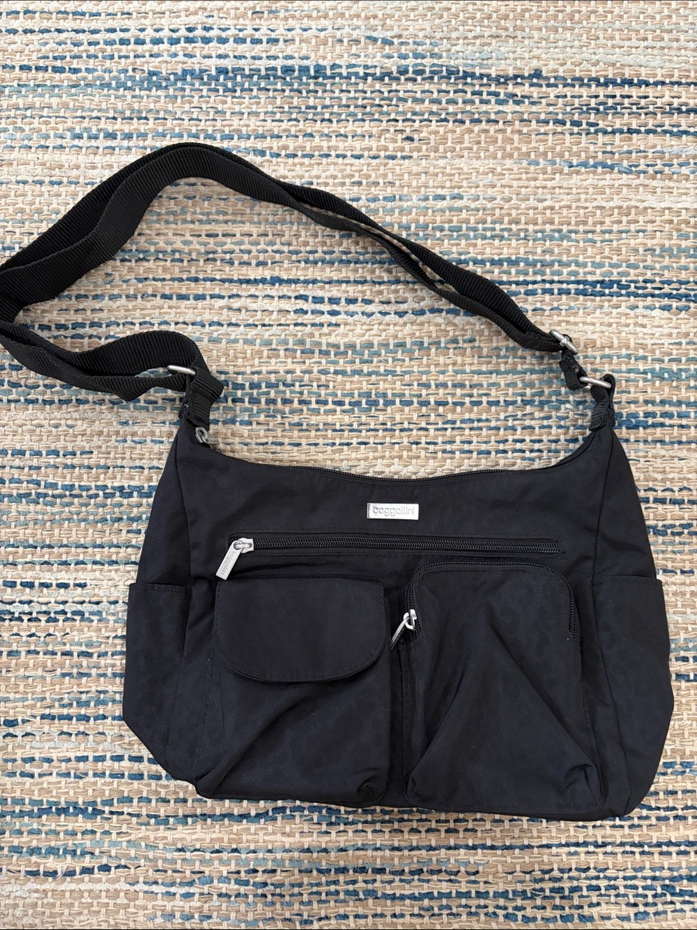Baggallini Black Nylon Shoulder Crossbody Bag